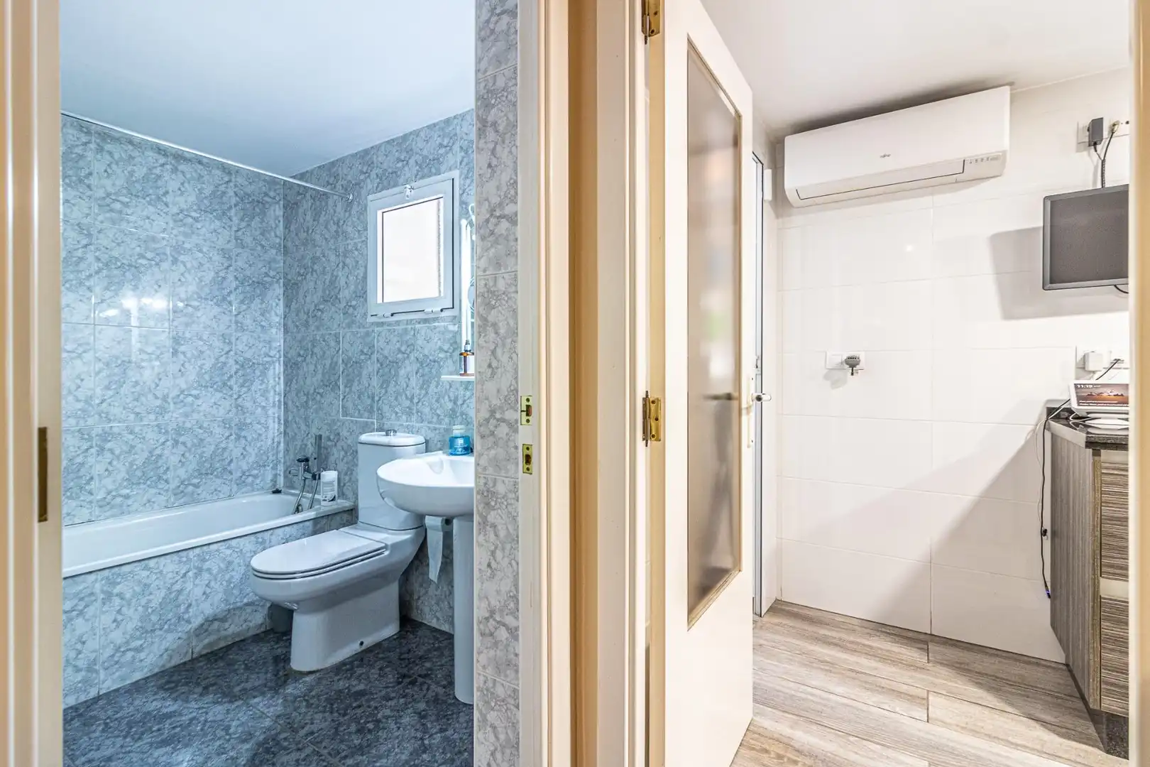 Baño de Casa adosada en venta en Carlet con Aire acondicionado, Trastero y Alarma