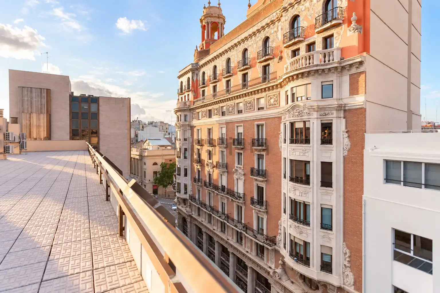 Terrasse von Wohnung zum Verkauf in Valencia mit Klimaanlage, Parkett und Alarm