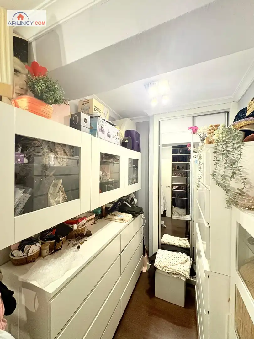 Flat for sale in Sevilla  with Air Conditioner and Furnished