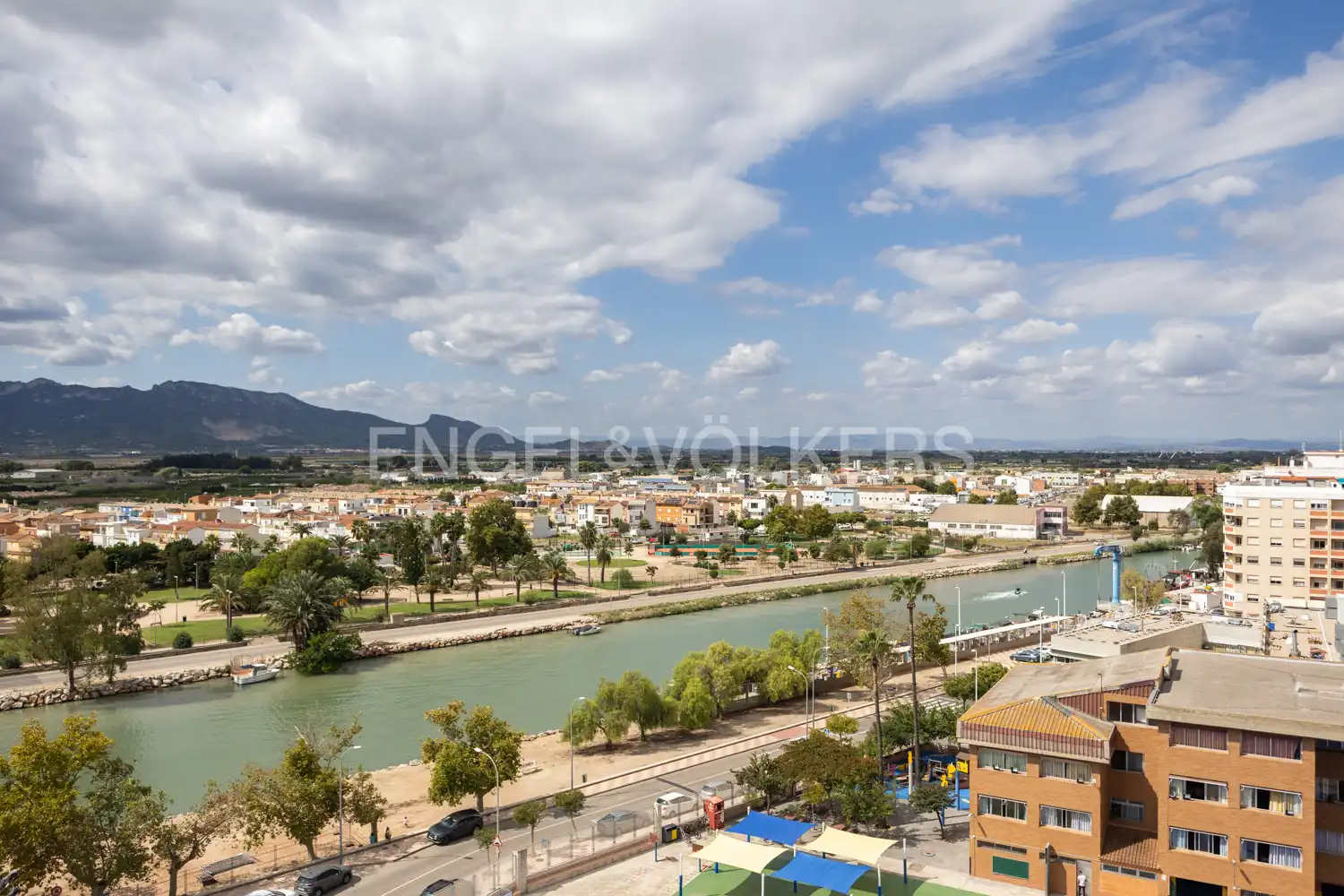 Vista exterior de Apartament en venda en Cullera amb Aire condicionat, Calefacció i Terrassa