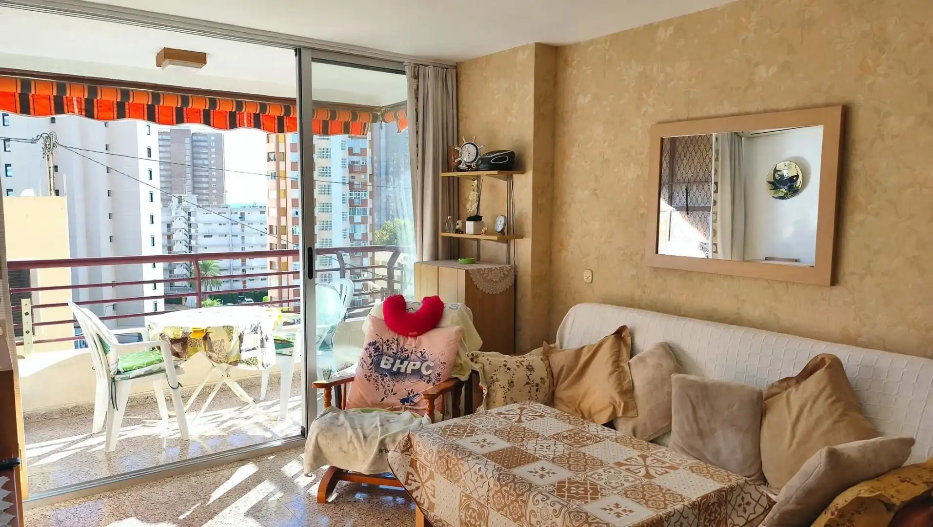 Apartament amb piscina en venda a Calle LONDRES 4
