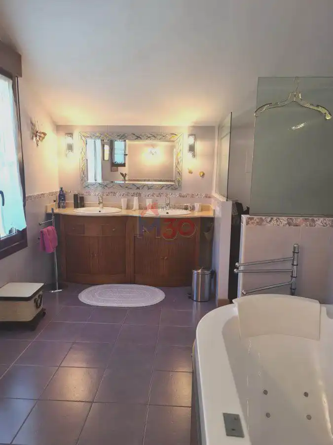 Chalet con piscina en venta en Condado de Treviño, imagen 65