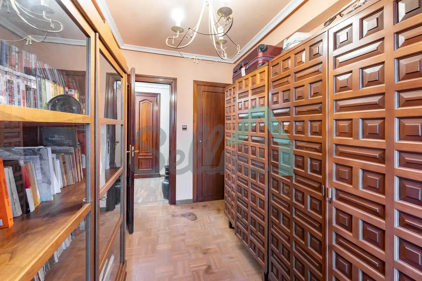 Piso en venta en Oviedo  con Calefacción, Parquet y Terraza