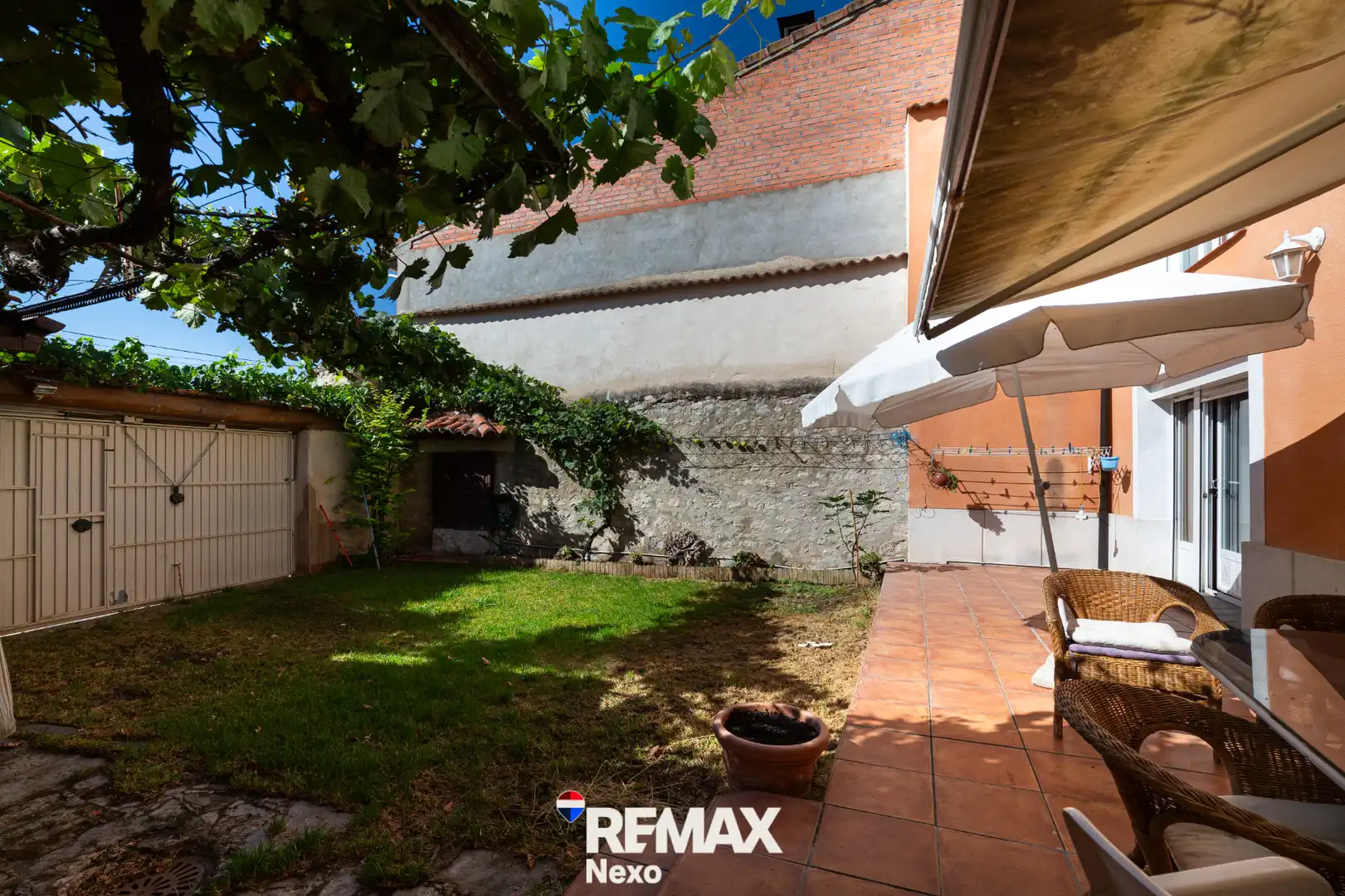 Terrassa de Casa adosada en venda en Wamba amb Calefacció, Jardí privat i Terrassa