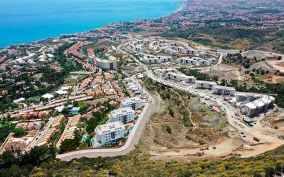 Vista exterior de Àtic en venda en Benalmádena amb Aire condicionat, Terrassa i Traster