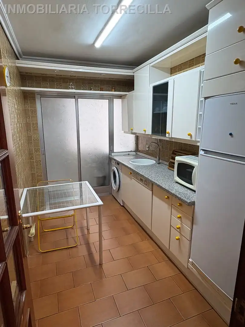 Cuina de Pis en venda en Valladolid amb Calefacció, Parquet i Terrassa