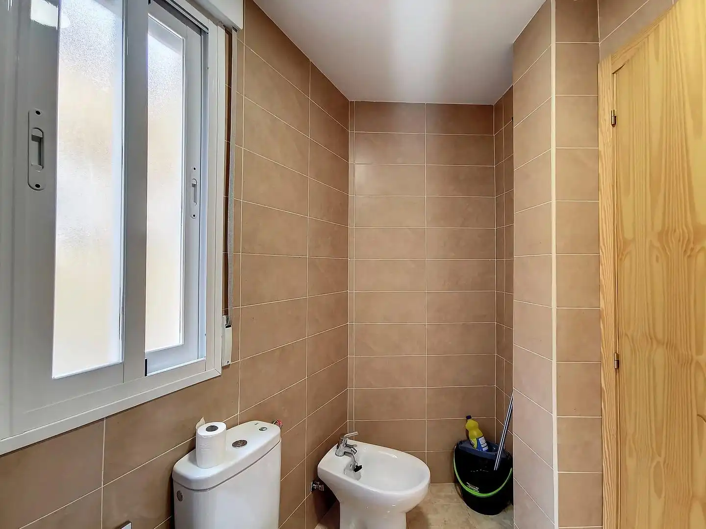 Bathroom of Flat for sale in La Zubia  with Furnished and Balcony