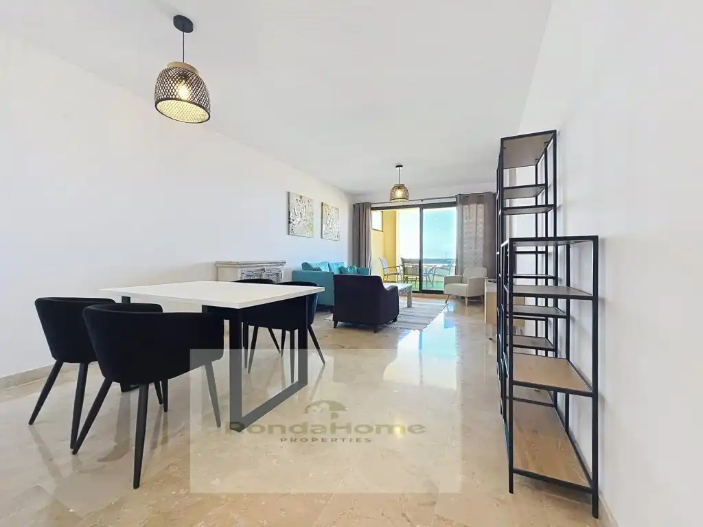 Wohnzimmer von Wohnung zur Miete in Manilva mit Terrasse