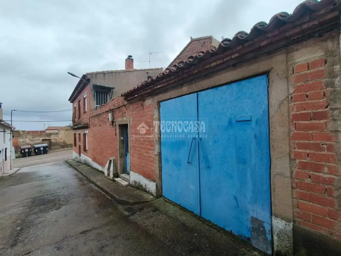 Vista exterior de Casa o chalet en venta en Siete Iglesias de Trabancos