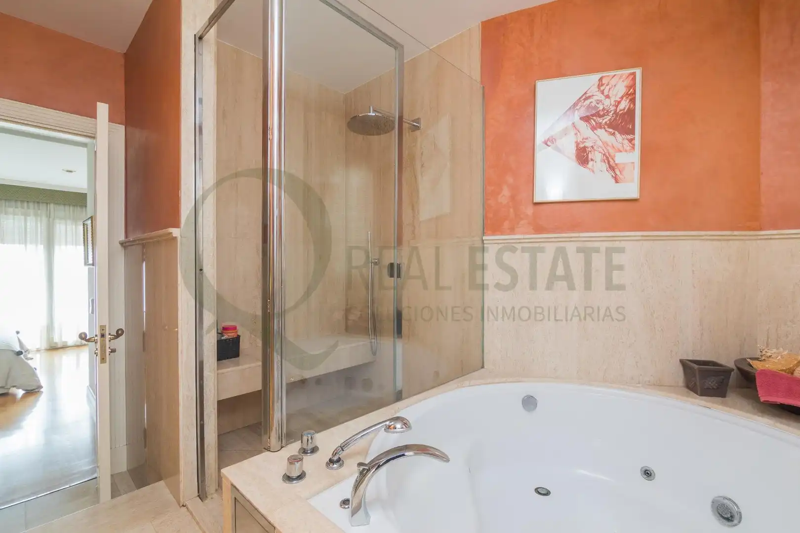 Bany de Casa o xalet en venda en Alicante / Alacant amb Calefacció, Jardí privat i Terrassa