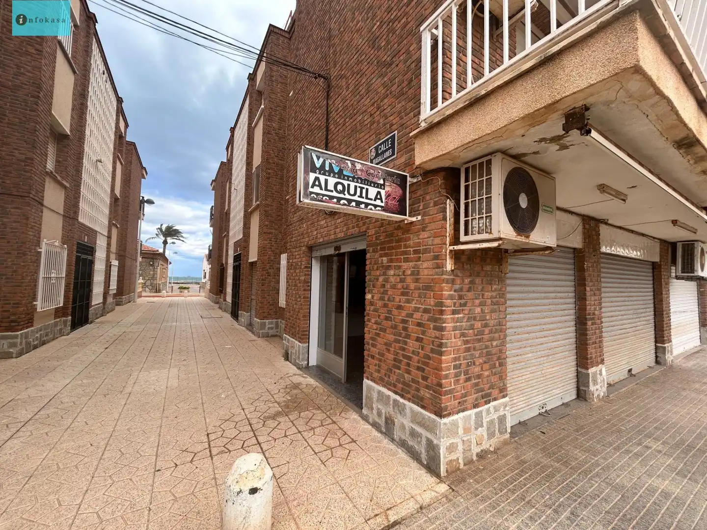 Local en venda en Cartagena amb Aire condicionat i Moblat