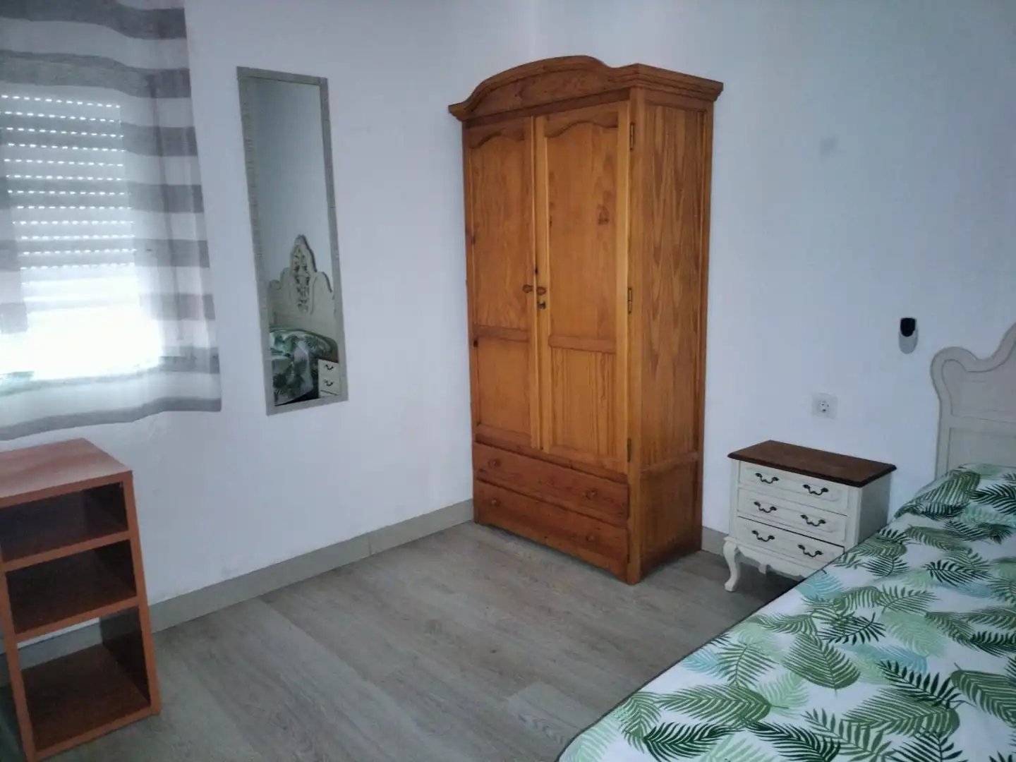 Schlafzimmer von Wohnung zur Miete in Granada mit Heizung, Möbliert und Ofen
