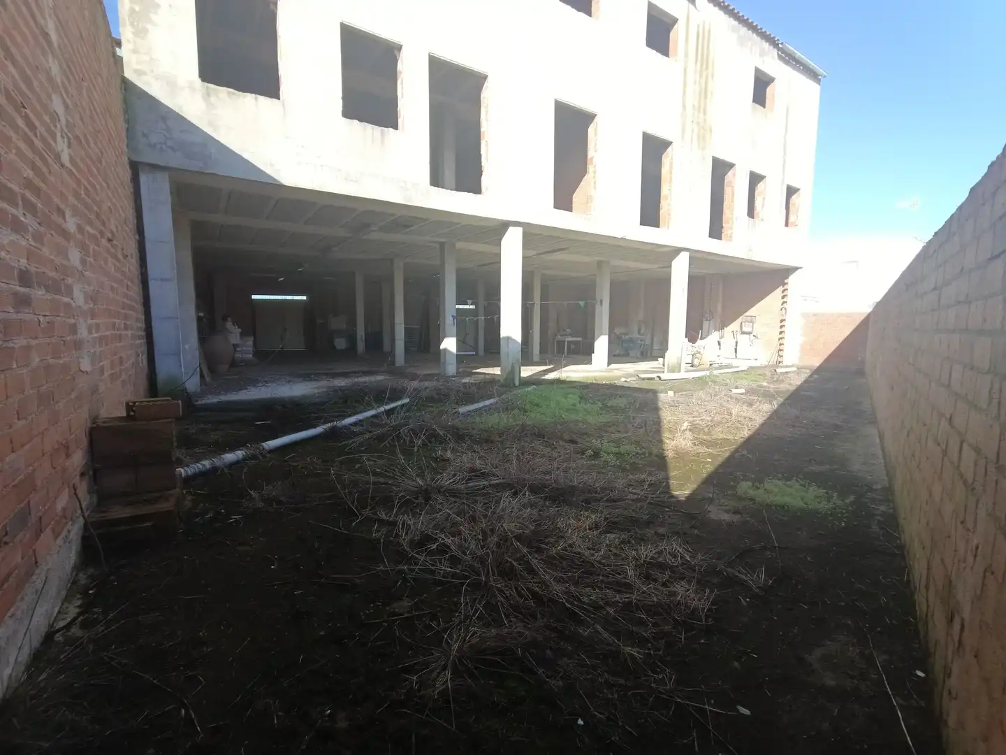 Exterior view of Houses for sale in Calamonte  with Heating