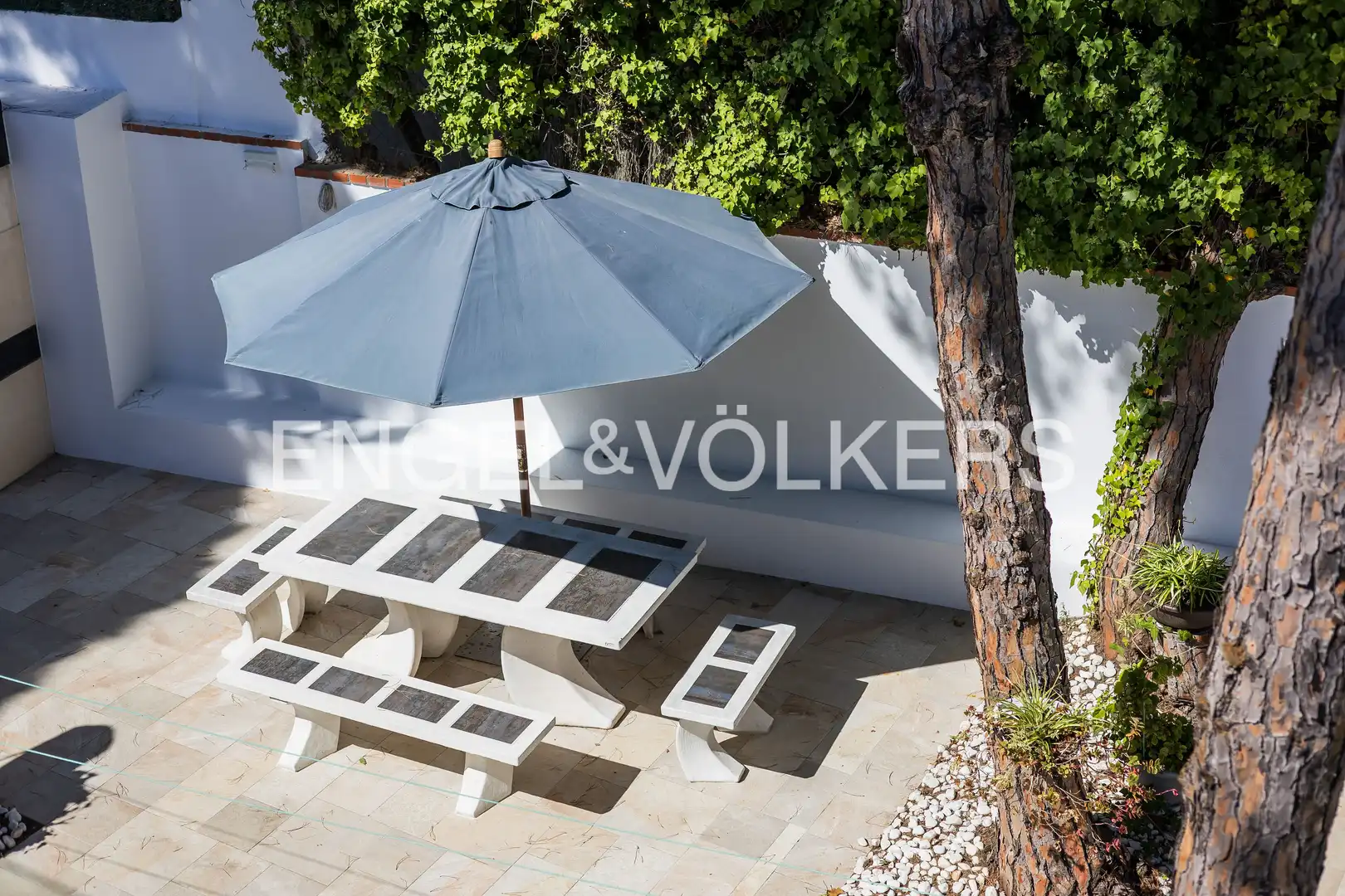 Terrassa de Casa o xalet en venda en Chiclana de la Frontera amb Aire condicionat, Calefacció i Jardí privat