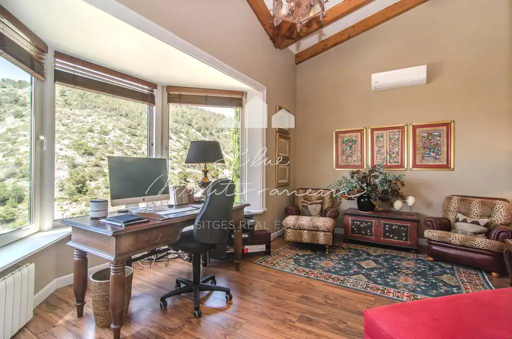 Sala d'estar de Casa o xalet en venda en Sitges amb Aire condicionat, Calefacció i Jardí privat