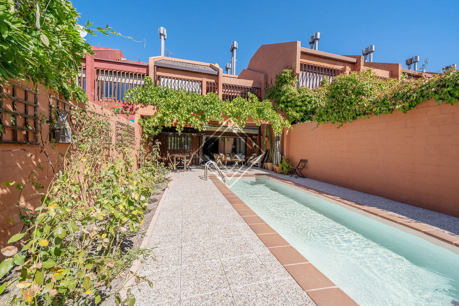 Garden of Single-family semi-detached for sale in  Madrid Capital  with Air Conditioner, Heating and Private garden