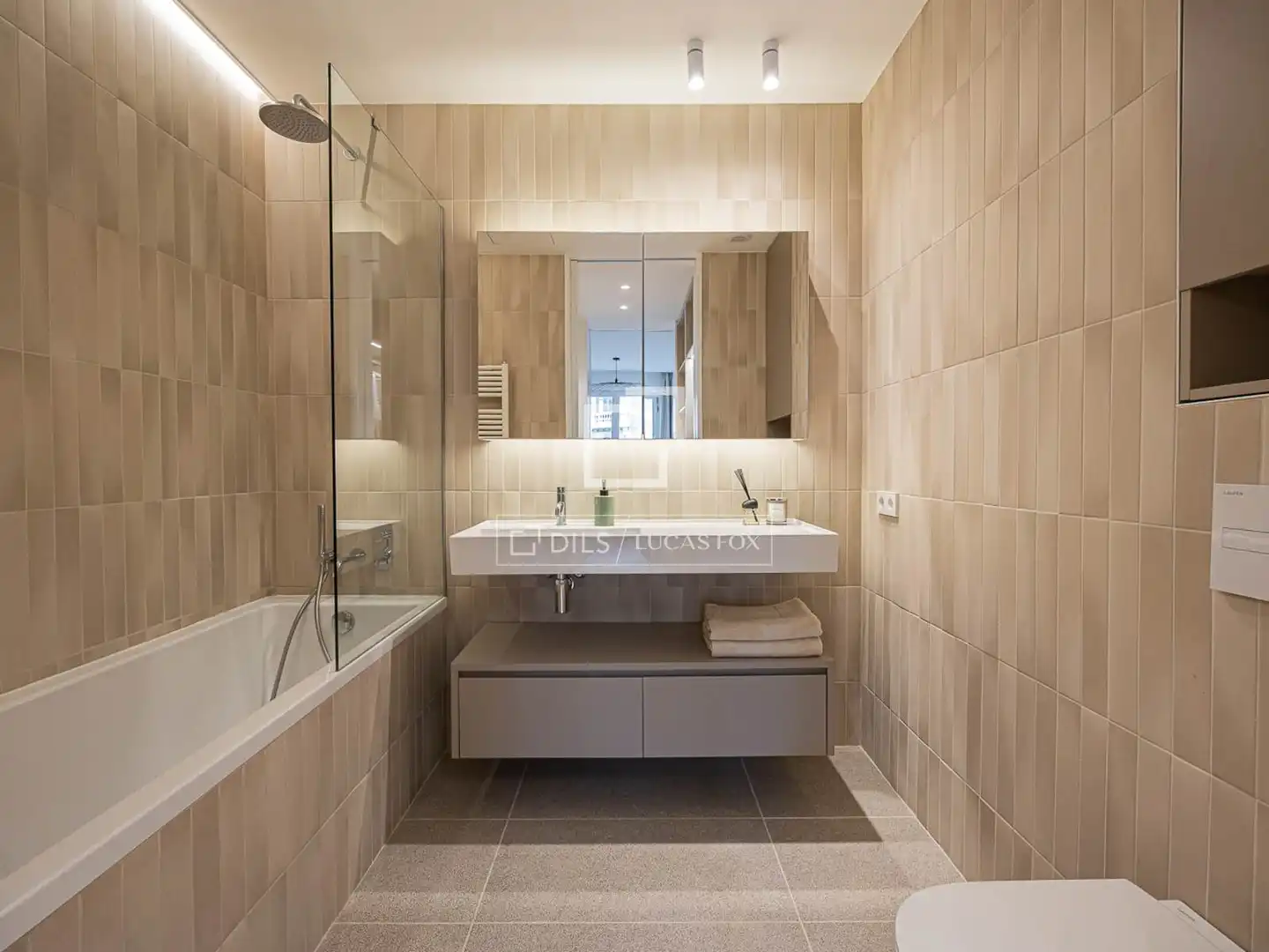 Appartamento con balcone in vendita a Eixample, imagen 32