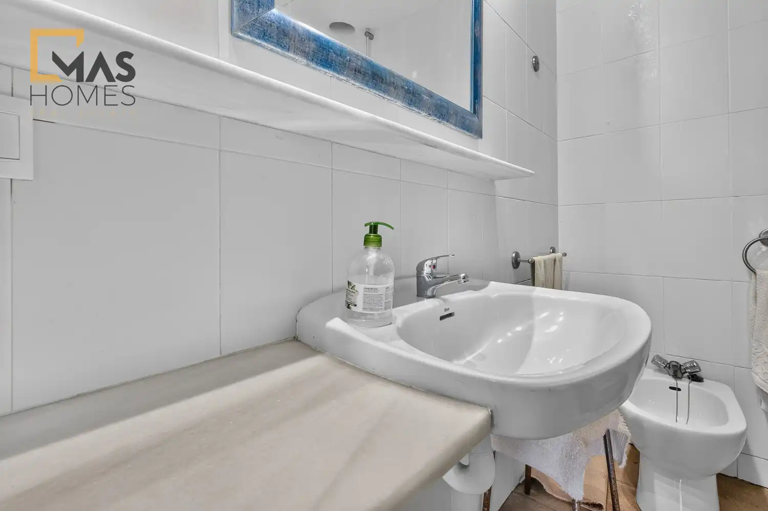 Bathroom of Detached homes for sale in Terrassa  with Air Conditioner, Heating and Terrace