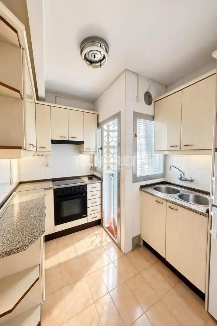 Wohnung mit Aufzug zum Verkauf in Latina, imagen 2