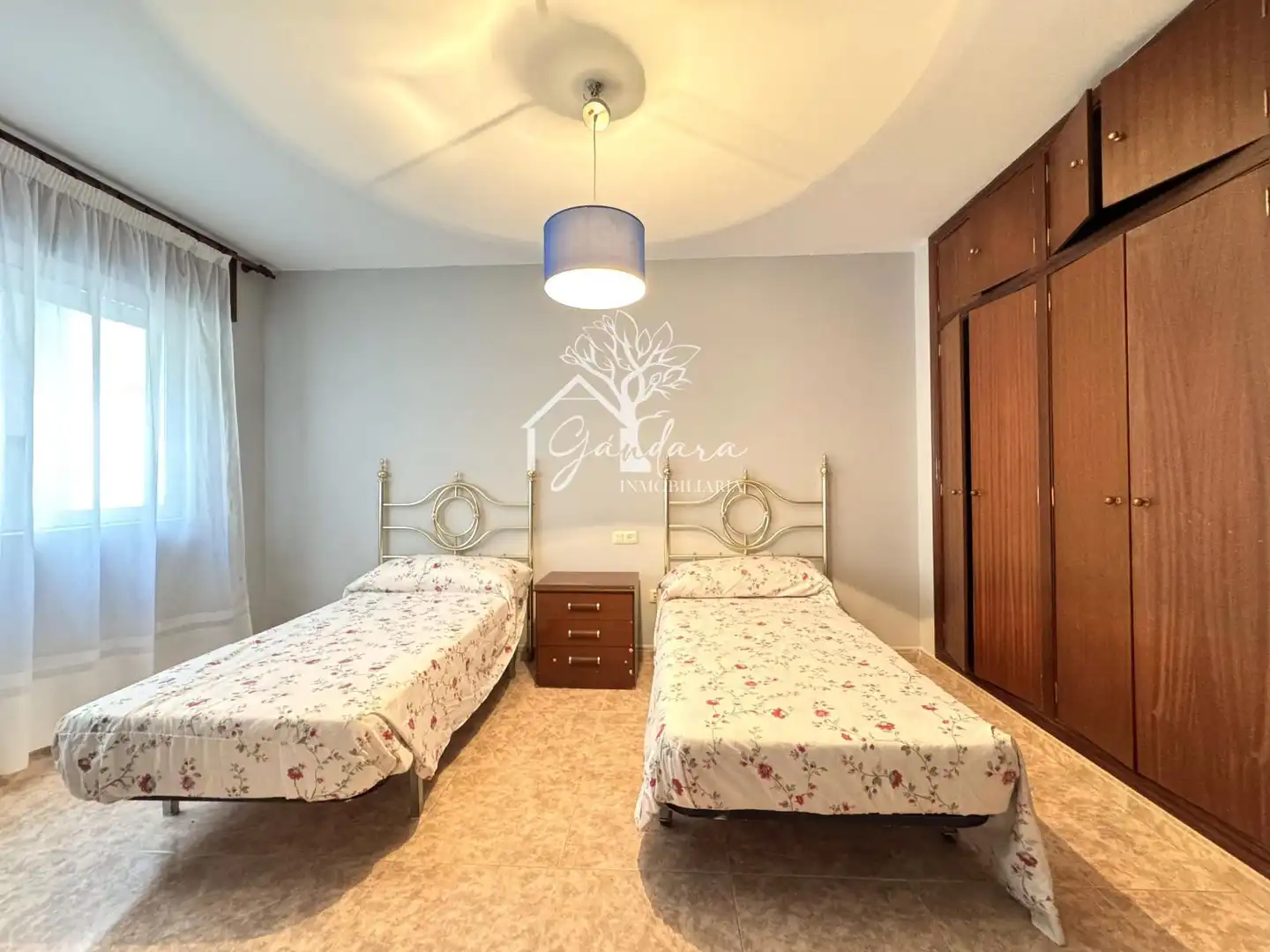 Habitación de Piso en venta en Ares con Amueblado, Horno y Lavadora