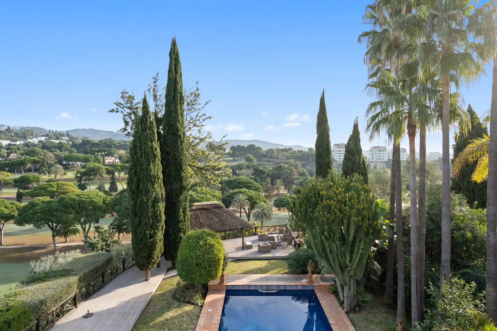 Maison avec terrasse à vendre à Río Real - Los Monteros, imagen 40