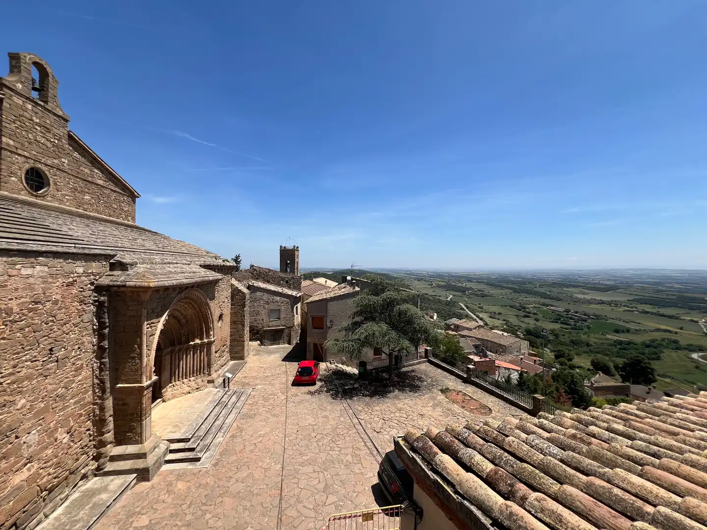 Vista exterior de Pis en venda en Cubells amb Calefacció, Parquet i Moblat