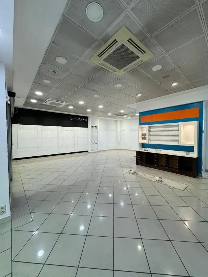 Local comercial de lloguer a Doctor Fernández Iparraguirre, imagen 8