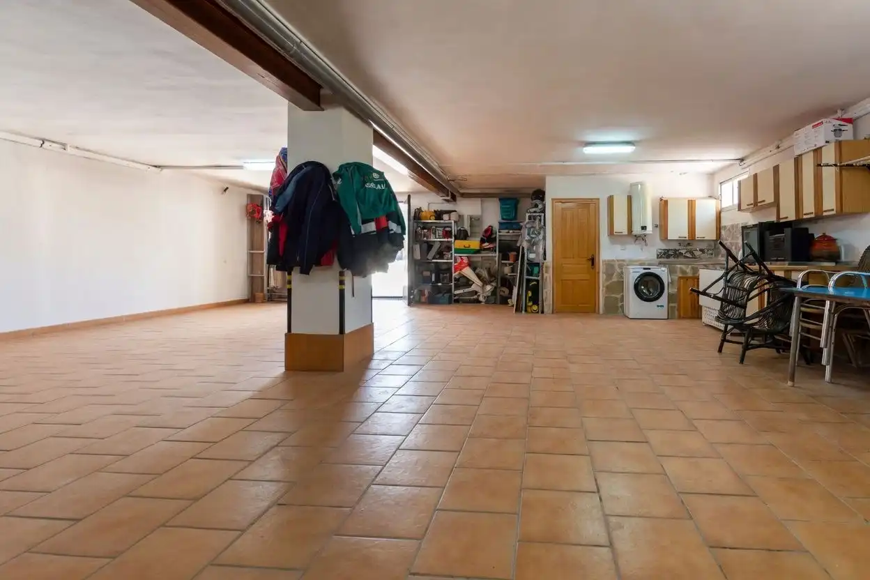 Casa o chalet en venta en Hontoba con Calefacción, Jardín privado y Terraza