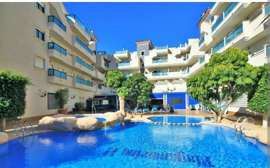 Piscina de Apartament en venda en Orihuela amb Aire condicionat, Jardí privat i Terrassa