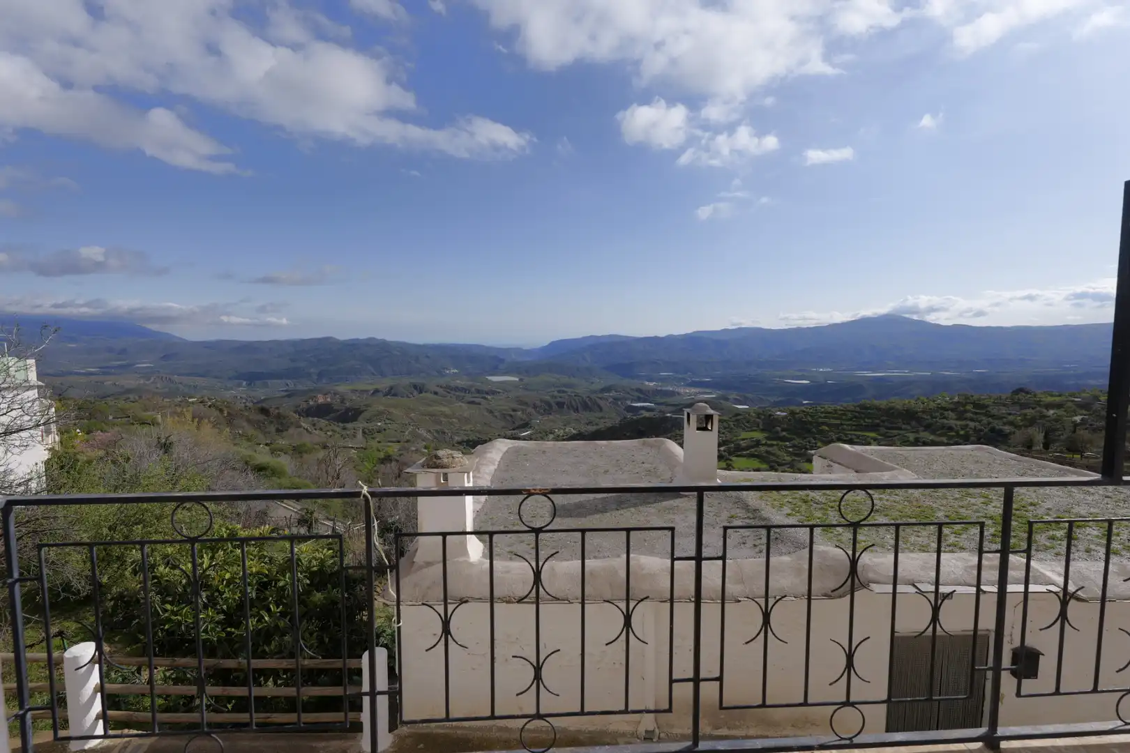 Außenansicht von Einfamilien-Reihenhaus zum Verkauf in Nevada mit Terrasse, Möbliert und Balkon