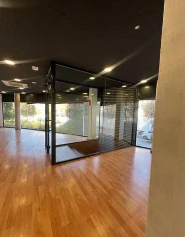 Local comercial en Alquiler en Ventas