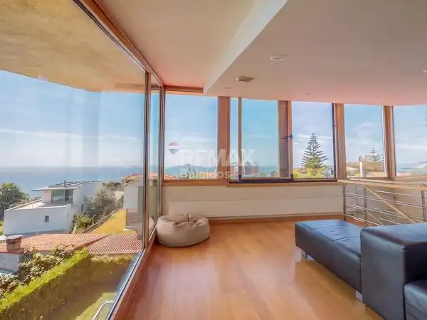 Vista exterior de Casa o chalet en venta en Vigo  con Aire acondicionado, Calefacción y Jardín privado