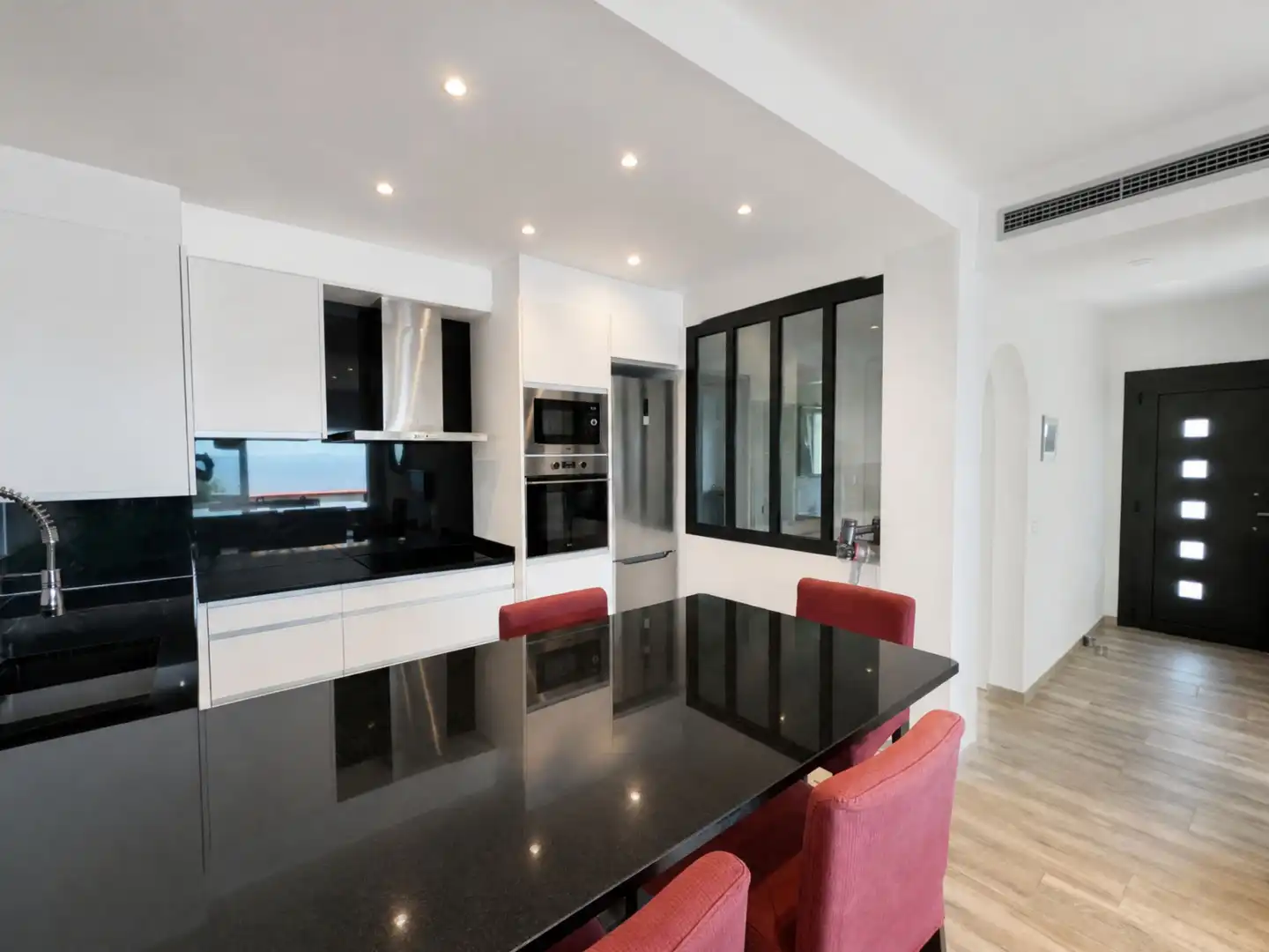 Kitchen of Flat for sale in Roses  with Air Conditioner, Heating and Terrace