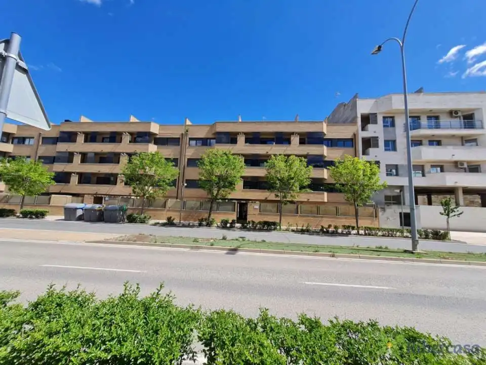 Vista exterior de Ático en venta en Tudela con Calefacción, Terraza y Balcón