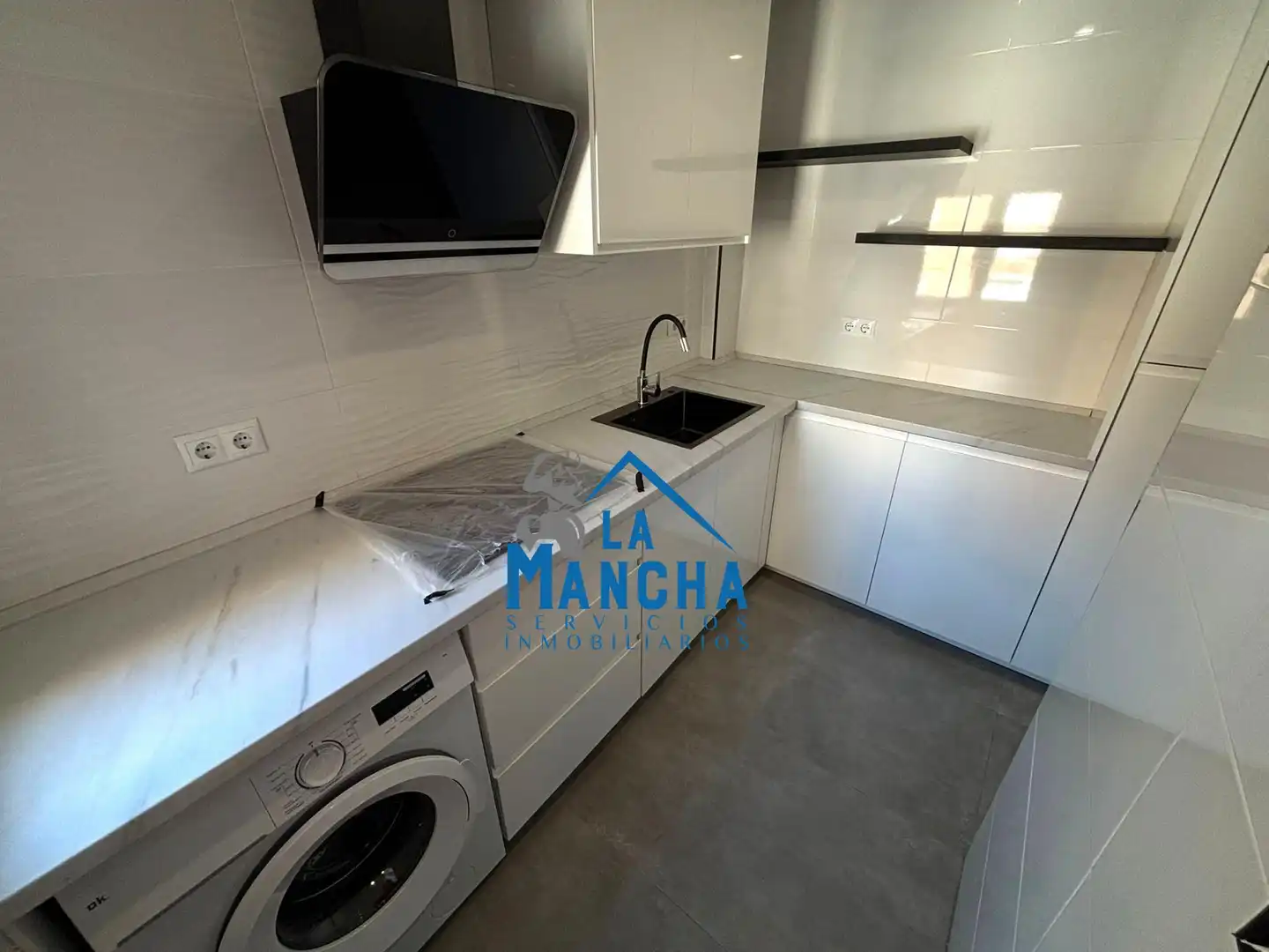 Kitchen of Flat for sale in Albacete  with Air Conditioner, Heating and Furnished