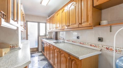 Foto 5 de Piso en venta en Calle Calle Pintor Manuel Maldonado, 16, Barrio de Zaidín, Granada Capital