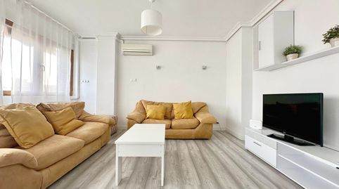 Foto 4 de Piso de alquiler en Pajaritos, Granada Capital