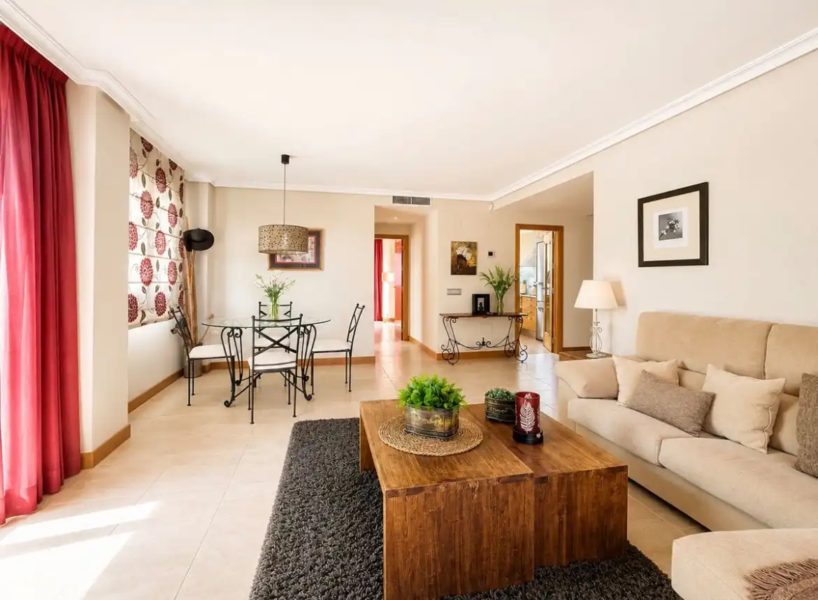 Flat with pool for sale in Selwo, imagen 5