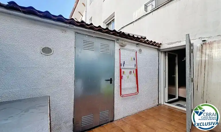 Exterior view of Flat for sale in Empuriabrava  with Air Conditioner, Heating and Terrace