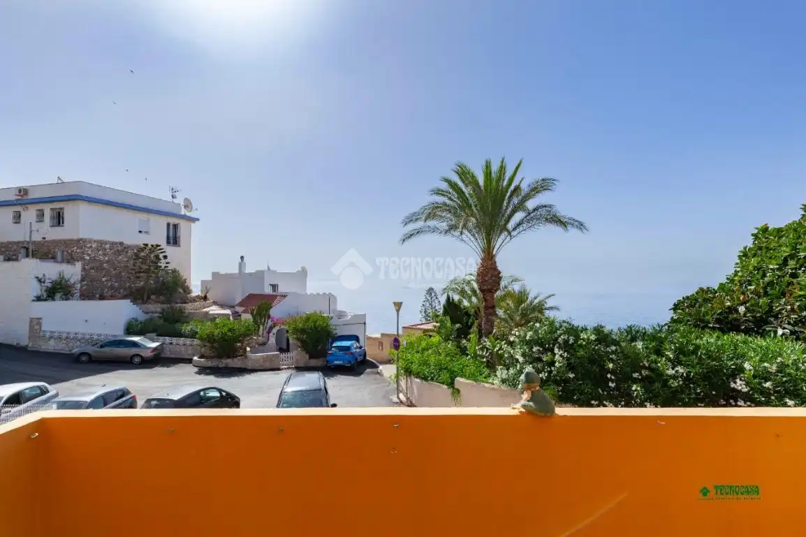 Detached homes for sale in C. Eduardo VII, Castell del Rey