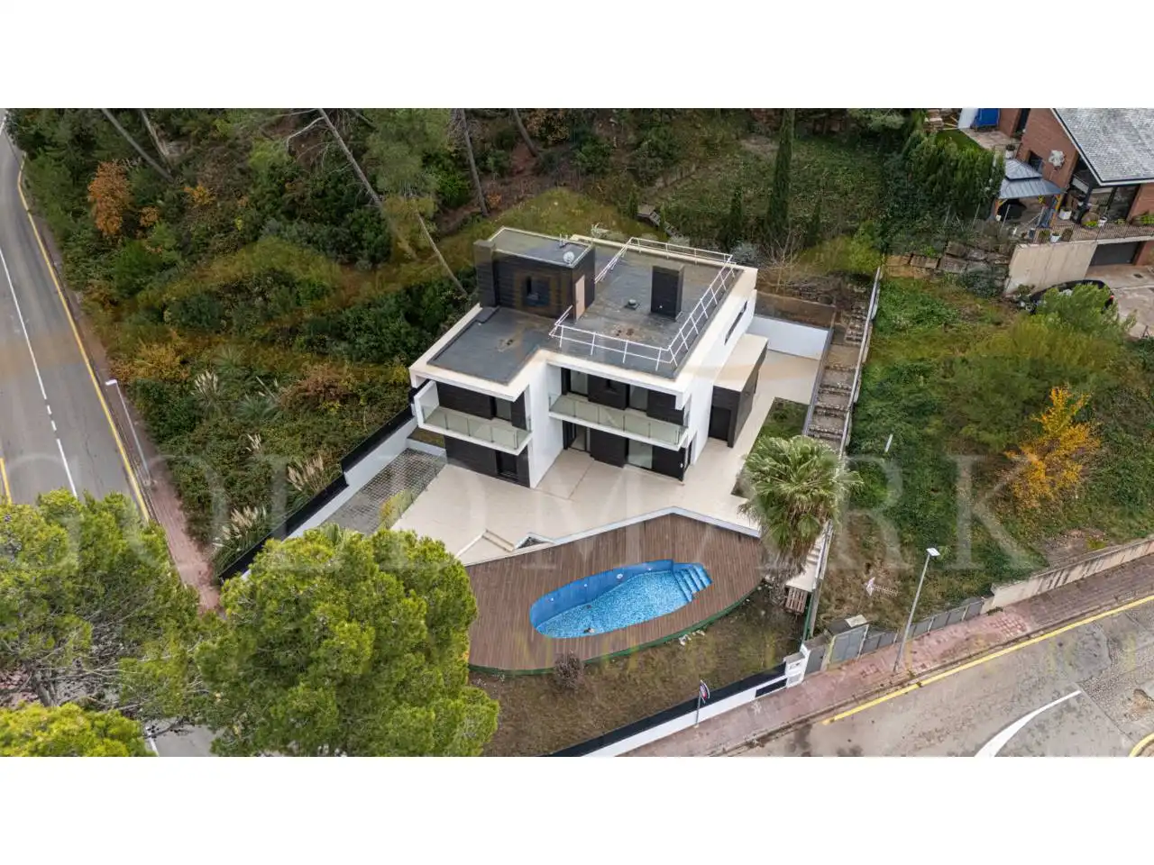 Vista exterior de Casa o xalet en venda en Corbera de Llobregat amb Aire condicionat, Calefacció i Jardí privat
