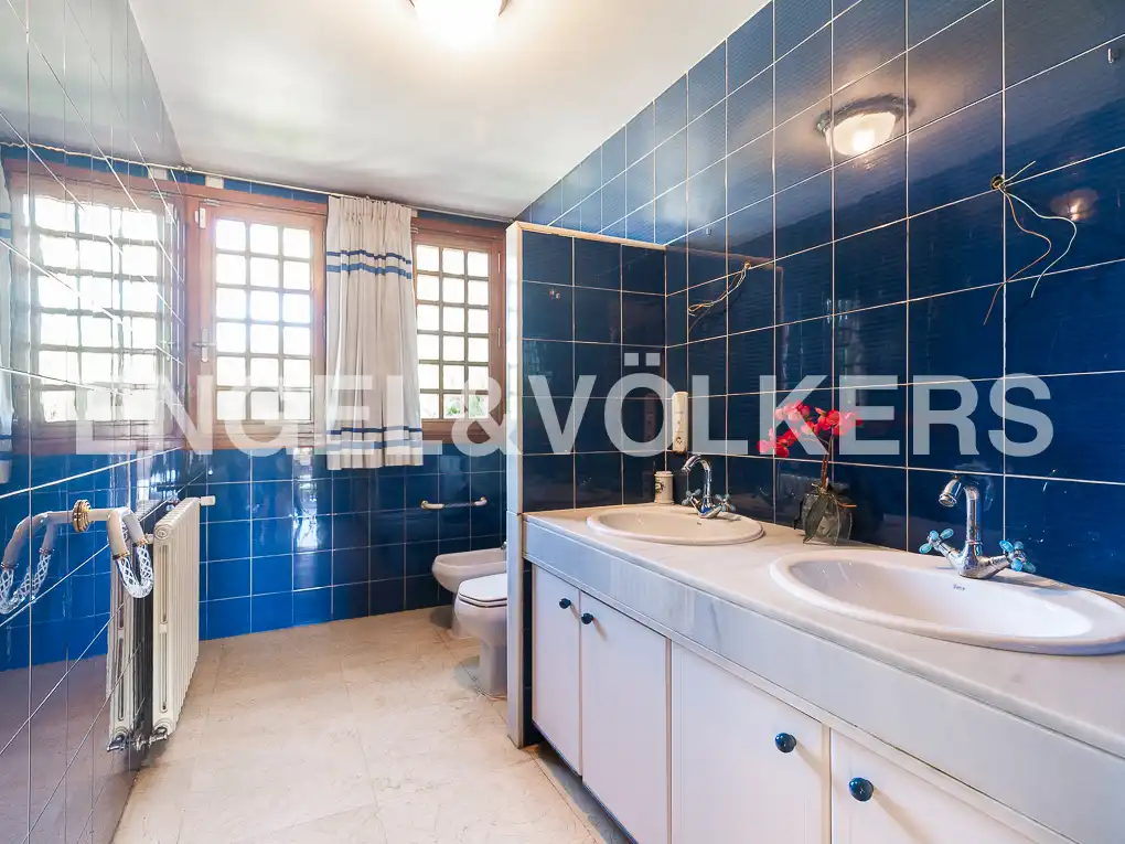Bathroom of Houses for sale in Ontinyent  with Air Conditioner, Heating and Private garden