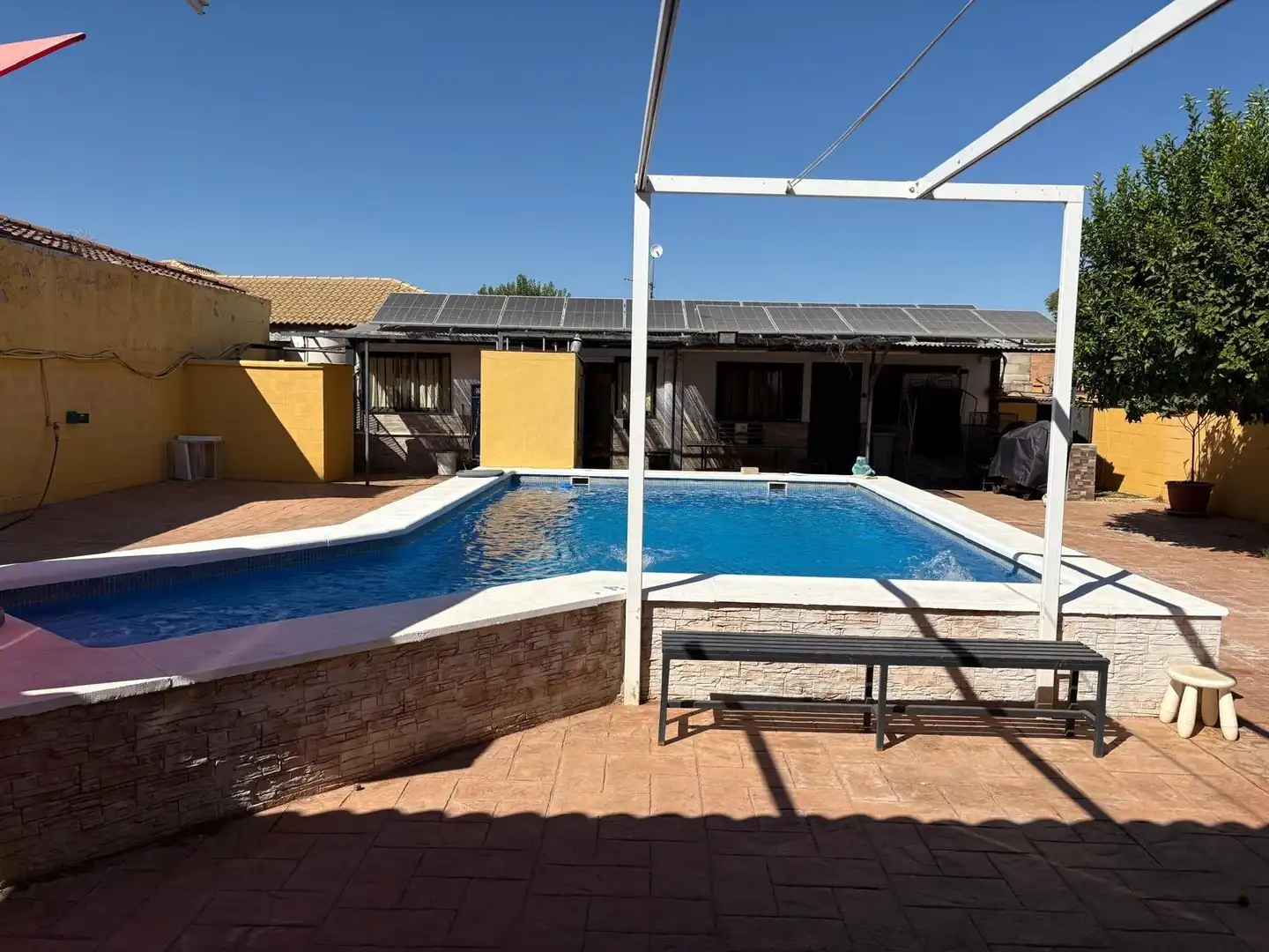 Swimming pool of Houses for sale in Carmona  with Air Conditioner, Heating and Swimming Pool
