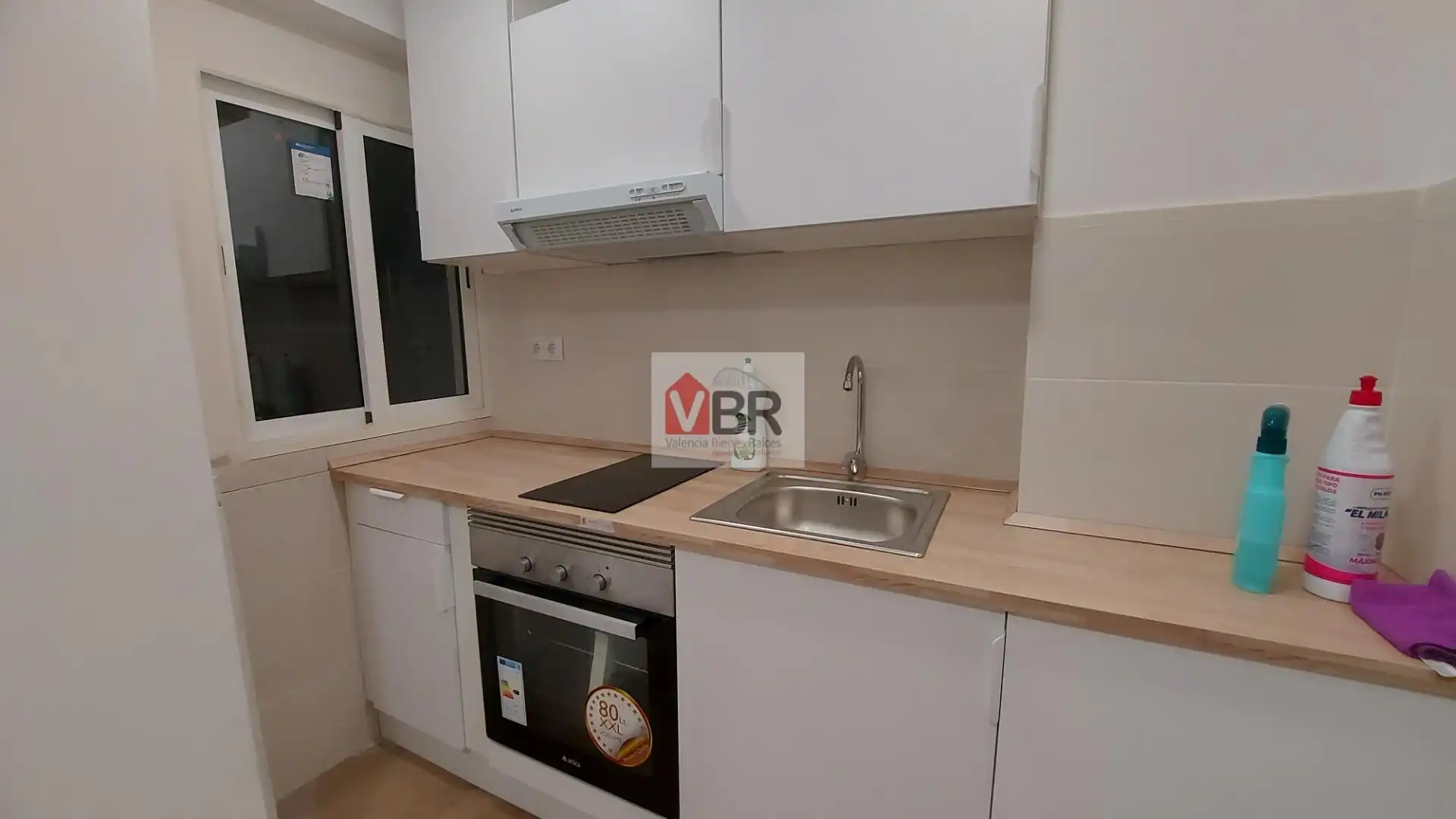 Flat for rent in Calle de Juan Giner, Barrio de Benimaclet