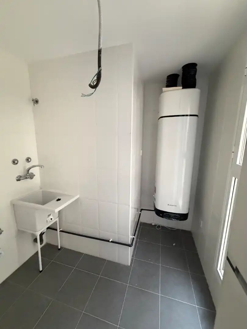 Baño de Piso en venta en Almazora / Almassora con Balcón y Piscina comunitaria