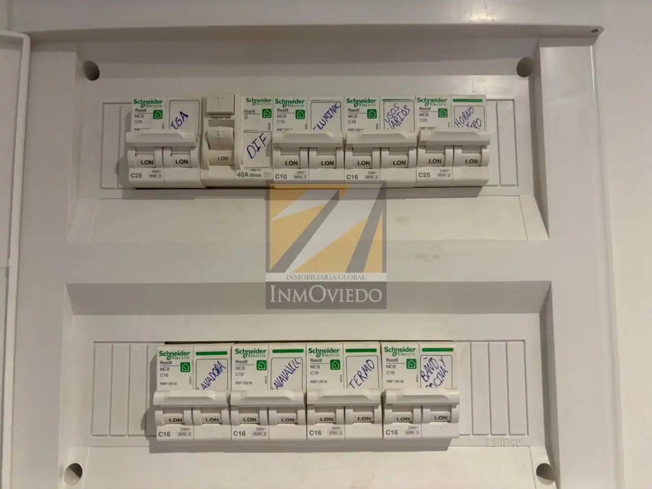 Piso en venta en Calle Ramón y Cajal, La Villa - Bazuelo
