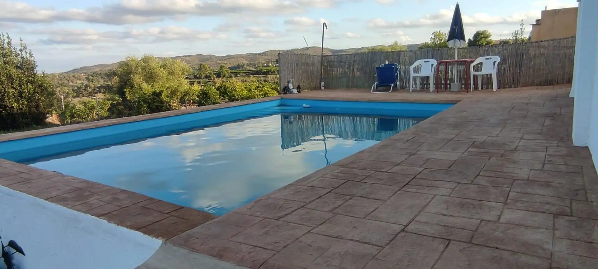 Piscina de Casa o xalet en venda en Montserrat amb Aire condicionat, Jardí privat i Terrassa