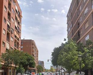 Vista exterior de Pis de lloguer en  Valencia Capital amb Balcó