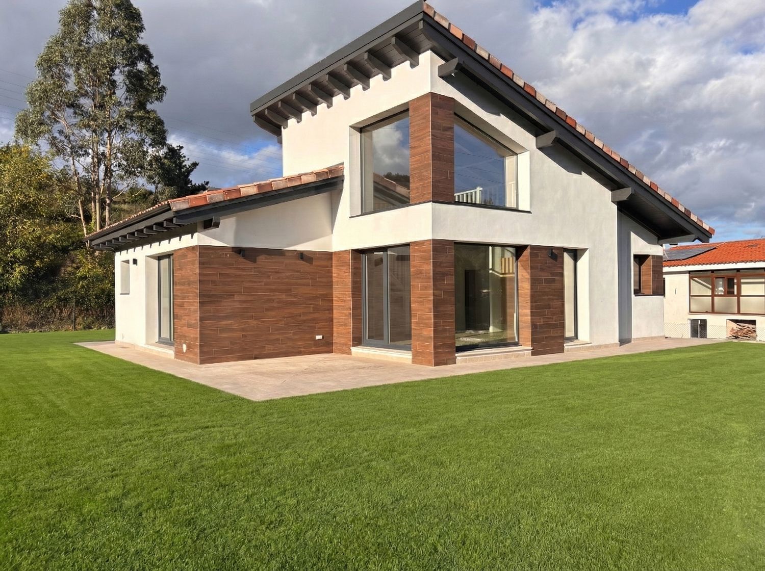 Exterior view of House or chalet for sale in Gijón   with Air Conditioner, Heating and Terrace