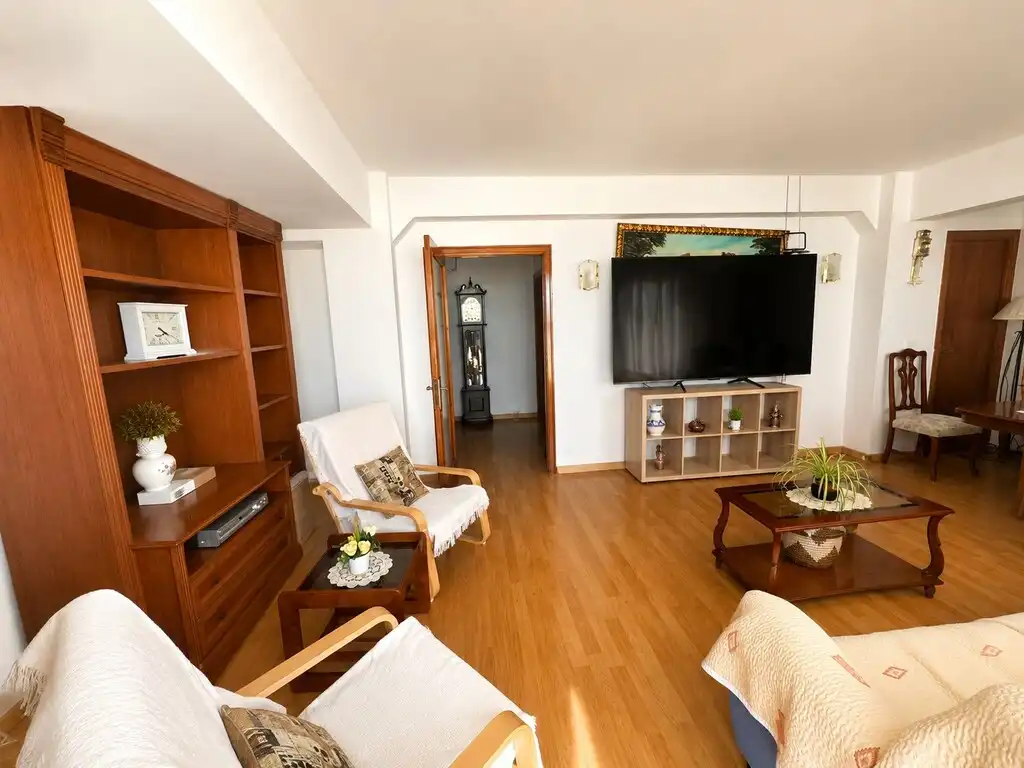 Living room of Flat for sale in Inca  with Parquet flooring, Terrace and Balcony